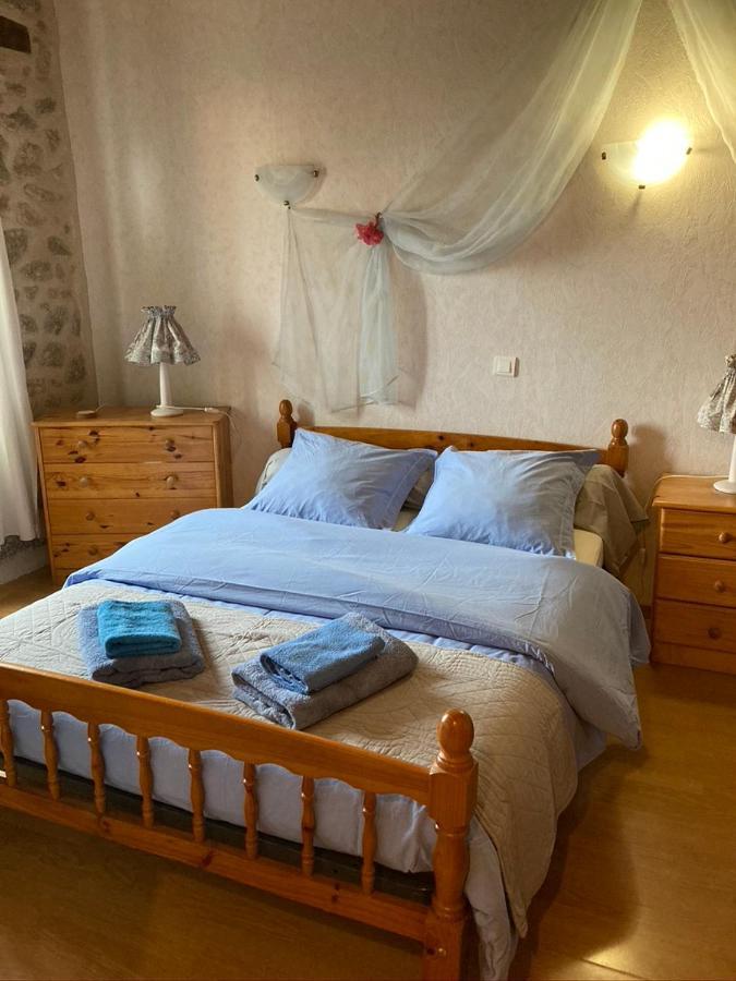 Lo Soulenquo A Fonteilles Sur Le Gr 65 Bed & Breakfast Golinhac Екстериор снимка