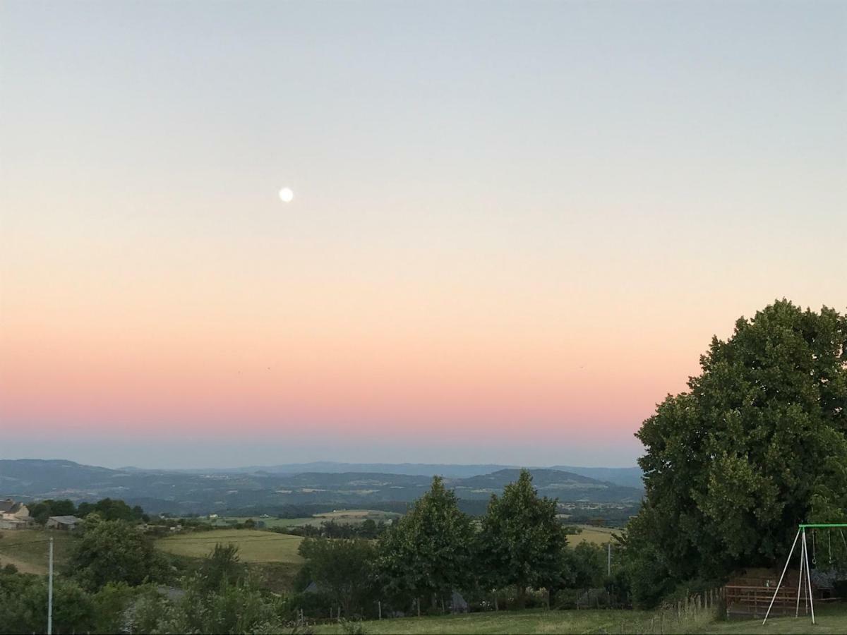 Lo Soulenquo A Fonteilles Sur Le Gr 65 Bed & Breakfast Golinhac Екстериор снимка